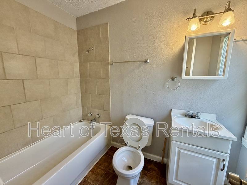 Apartment for rent at 4010 Homan Ave, Waco, TX 76707