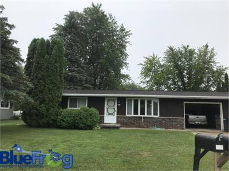 Apartment for rent at 414 Chicago St, Pulaski, WI 54162