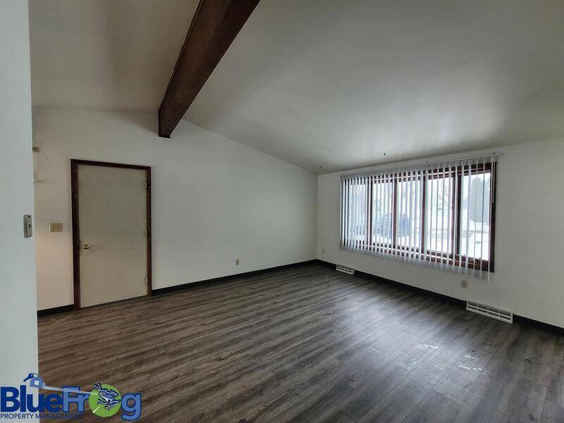 Apartment for rent at 414 Chicago St, Pulaski, WI 54162