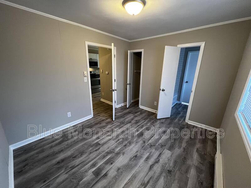 Apartment for rent at 208 W Chestnut St #B, Stanley, NC 28164