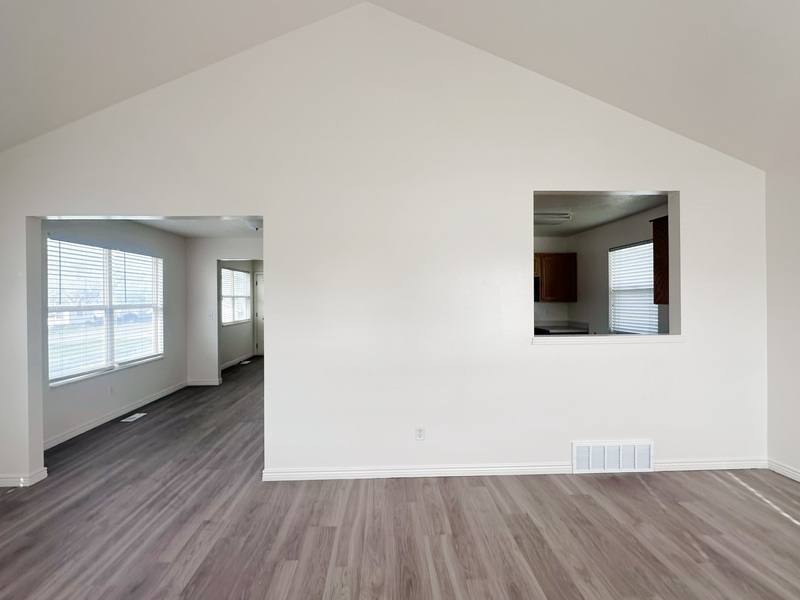 Apartment for rent at 327 N 270 W, Tremonton, UT 84337