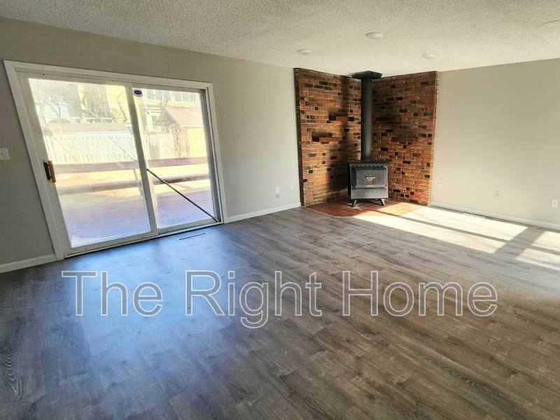 House for rent at 840 E 6th St, Fremont, NE 68025