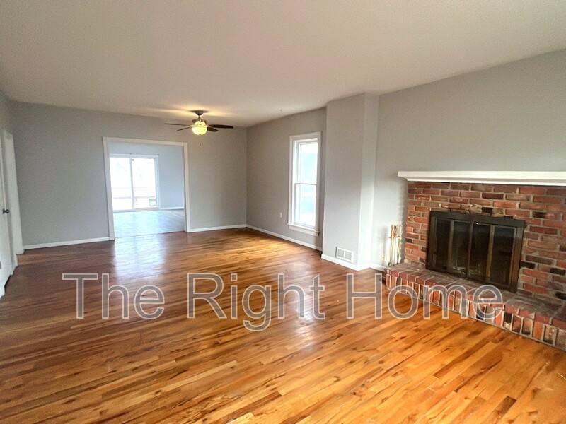 House for rent at 840 E 6th St, Fremont, NE 68025