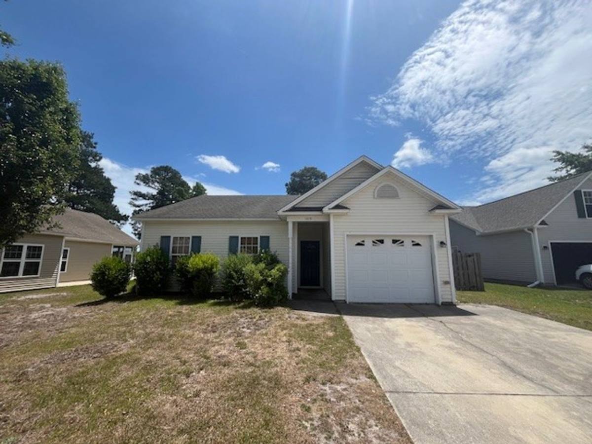 House for rent at 1015 Foxridge Way, Leland, NC 28451