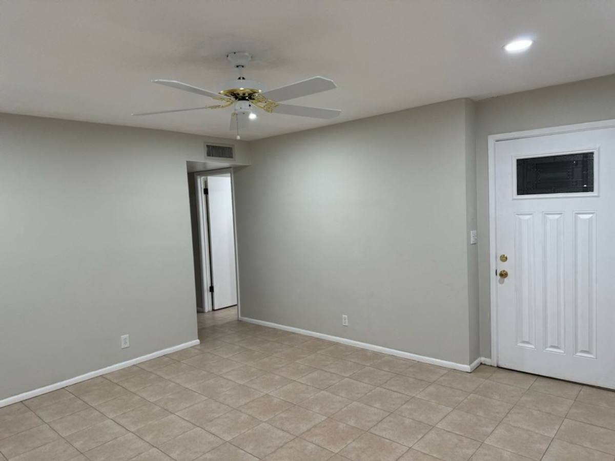 Townhouse for rent at 6128 & 6130 E Akron St, Mesa, AZ 85205
