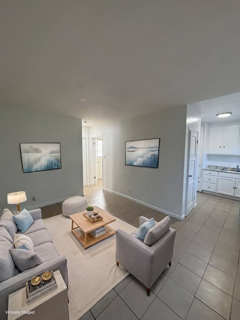 Apartment for rent at 14129 Vanowen St, Van Nuys, CA 91405