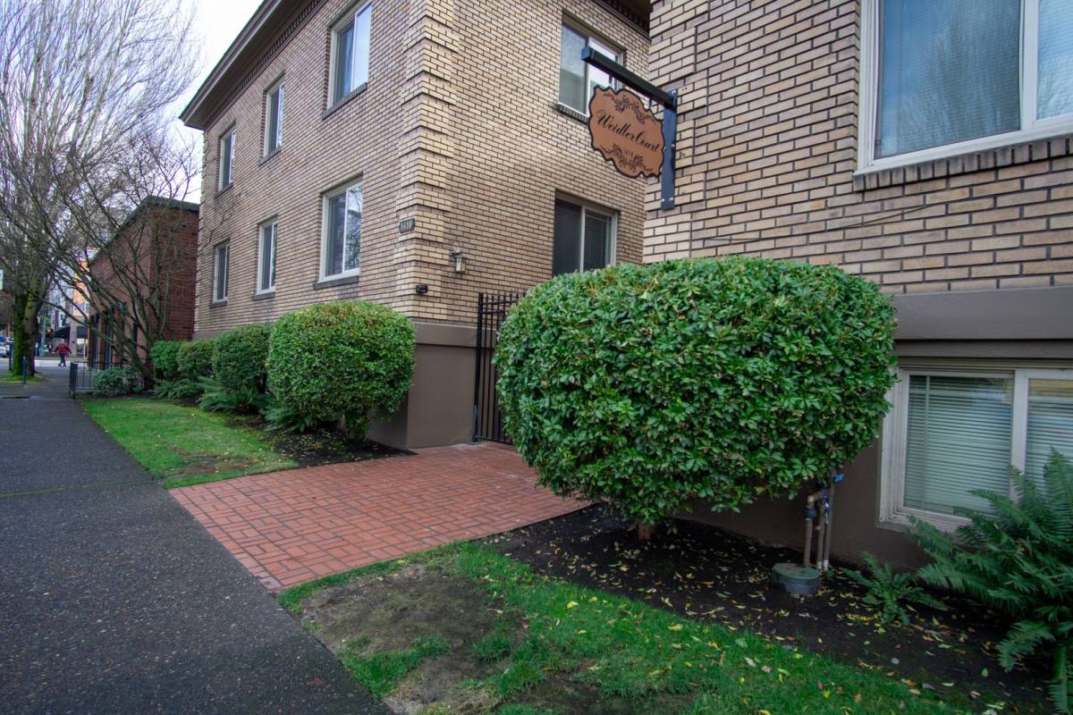 Apartment for rent at 1410 NE Weidler St, Portland, OR 97232