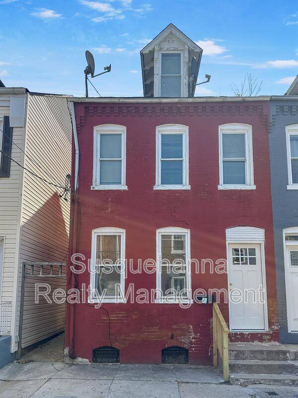 House for rent at 537 Woodward St, Lancaster, PA 17602