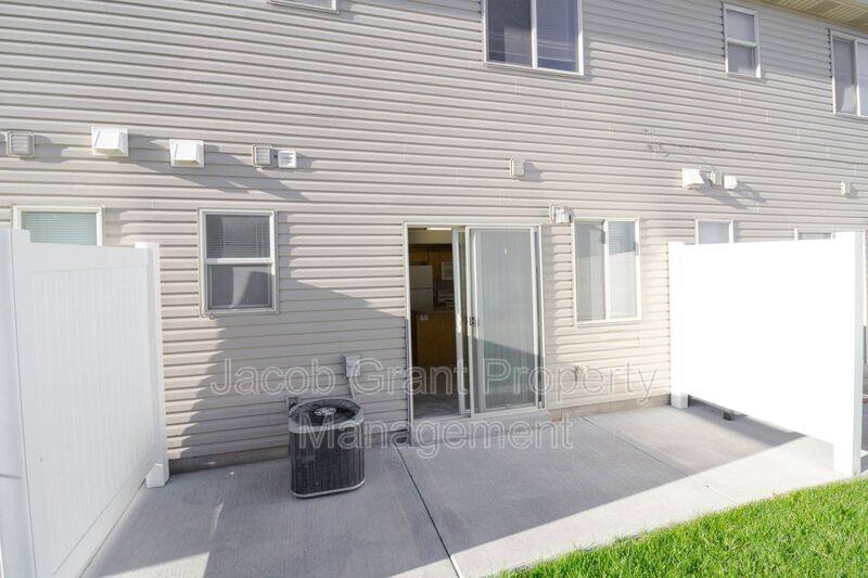 Townhouse for rent at 1648 N Stevens Dr #B, Idaho Falls, ID 83401