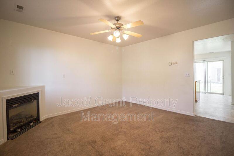 Townhouse for rent at 1648 N Stevens Dr #B, Idaho Falls, ID 83401
