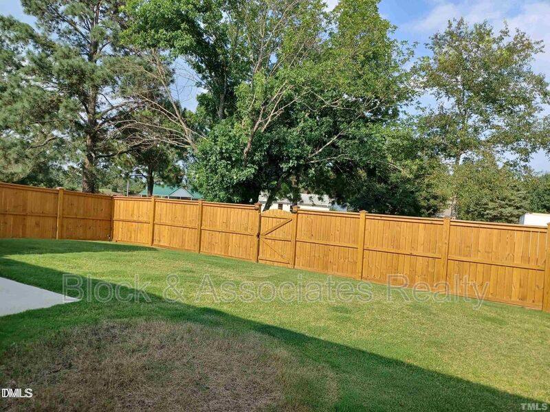 House for rent at 2131 Fox Chapel Place, Fuquay Varina, NC 27526