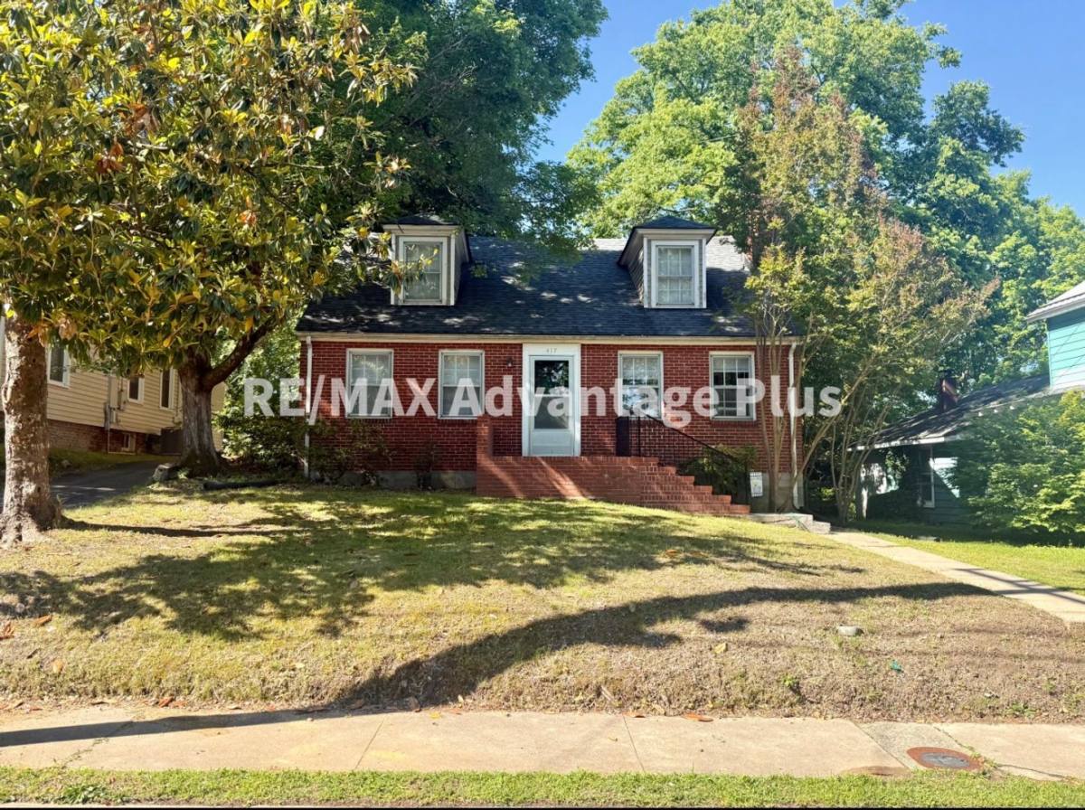 Apartment for rent at 417 E Second St, Farmville, VA 23901