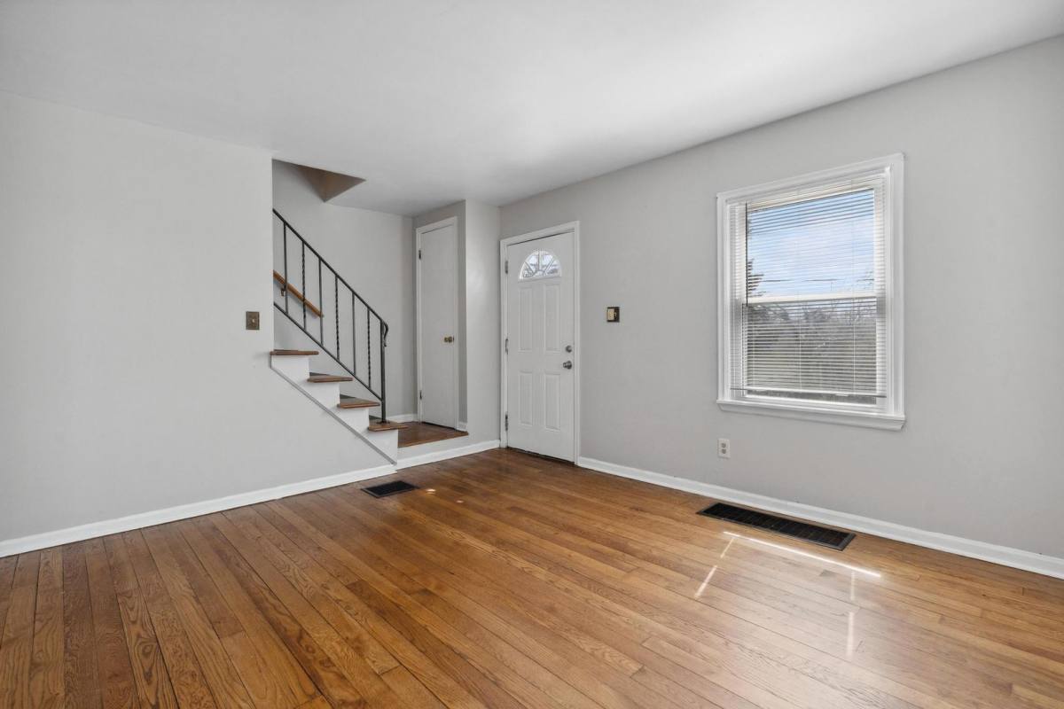 Apartment for rent at 1371-1377 Florence St, Dayton, OH 45403