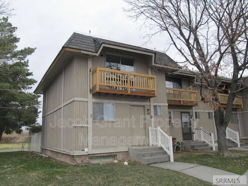 Townhouse for rent at 1474 S Falcon Dr, Idaho Falls, ID 83406