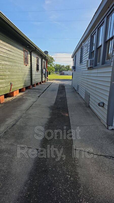House for rent at 8025 Pompano St, New Orleans, LA 70126
