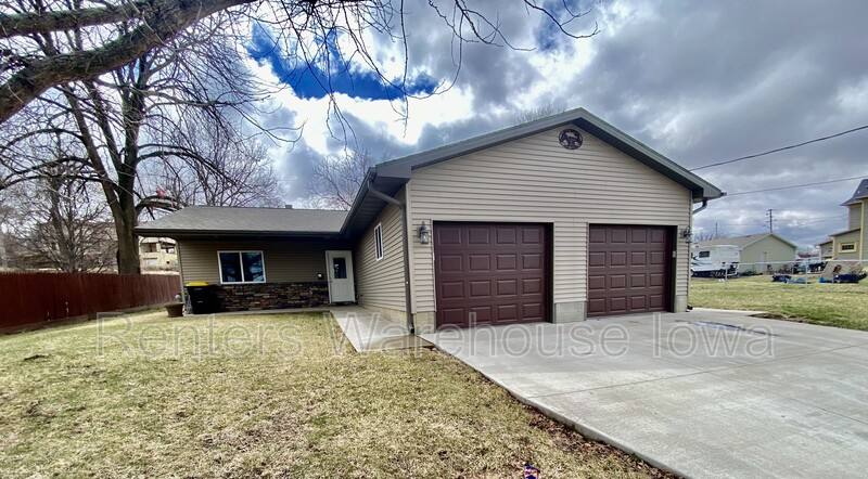 Apartment for rent at 217 E Front St #B, Colfax, IA 50054