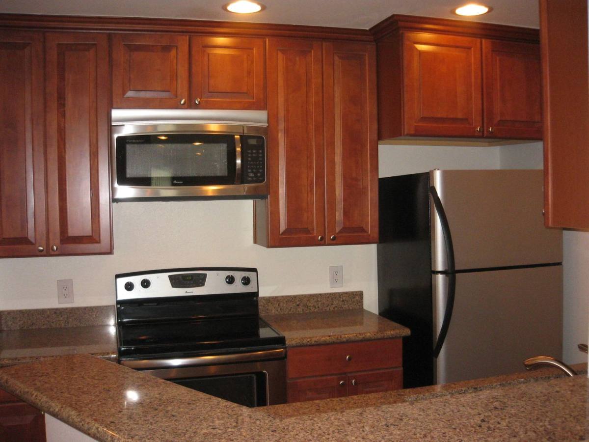 Apartment for rent at 610 The Village, Redondo Beach, CA 90277