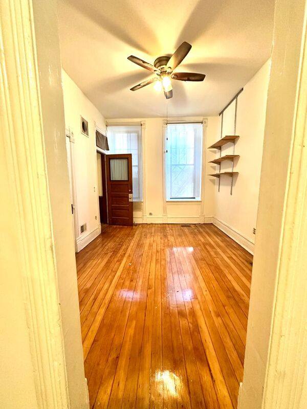 Apartment for rent at 1656 S Throop St #1R, Chicago, IL 60608