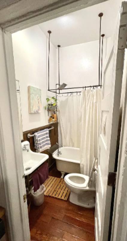 Apartment for rent at 1656 S Throop St #1R, Chicago, IL 60608