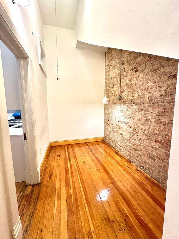 Apartment for rent at 1656 S Throop St #1R, Chicago, IL 60608