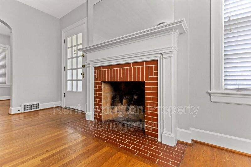 Apartment for rent at 1901 Nicholasville Rd #2, Lexington, KY 40503