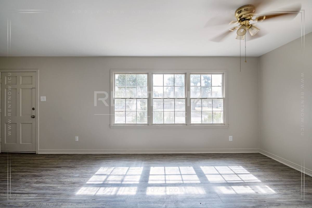 House for rent at 1258 Charmaine Circle N, Mobile, AL 36605