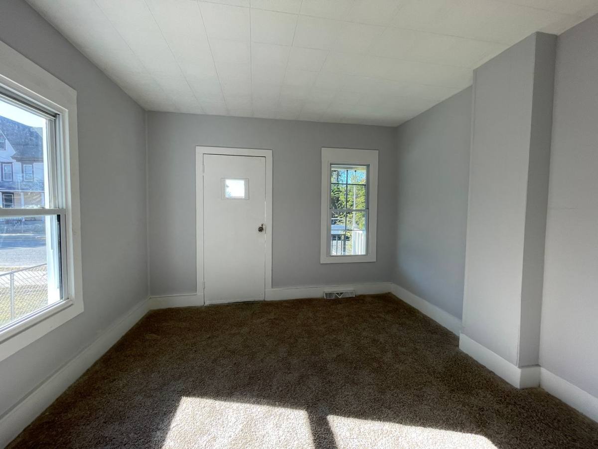 House for rent at 307 3rd St S, Millville, NJ 08332