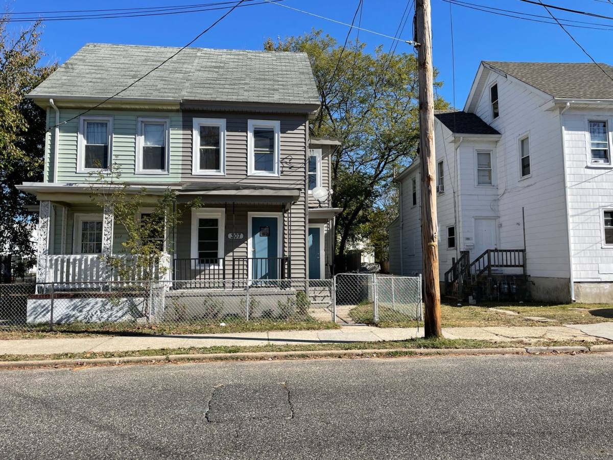 House for rent at 307 3rd St S, Millville, NJ 08332