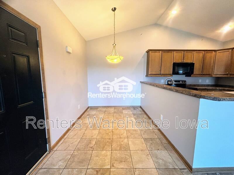 Condo for rent at 2000 Meadow Court #405, Des Moines, IA 50320