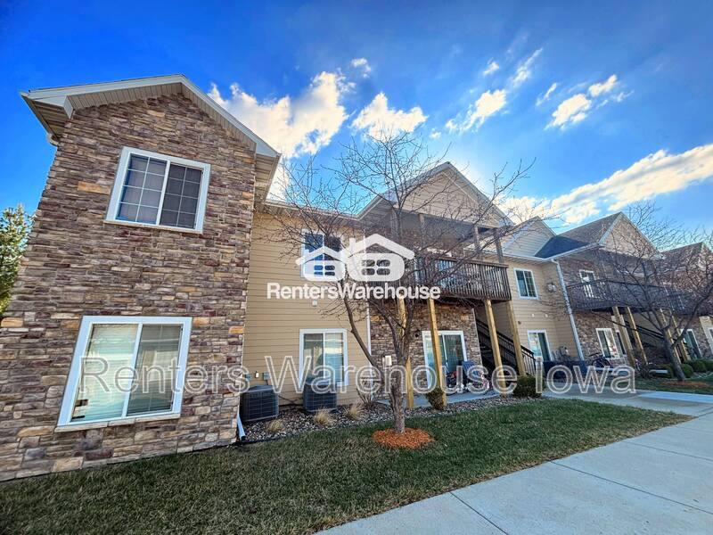 Condo for rent at 2000 Meadow Court #405, Des Moines, IA 50320
