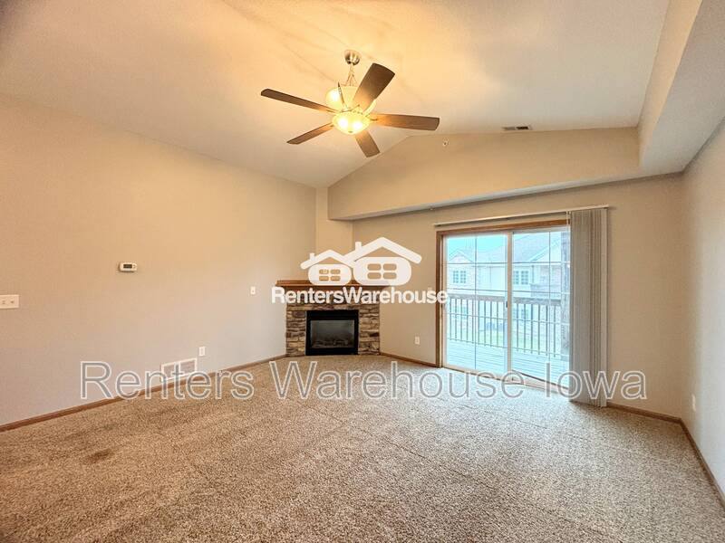 Condo for rent at 2000 Meadow Court #405, Des Moines, IA 50320