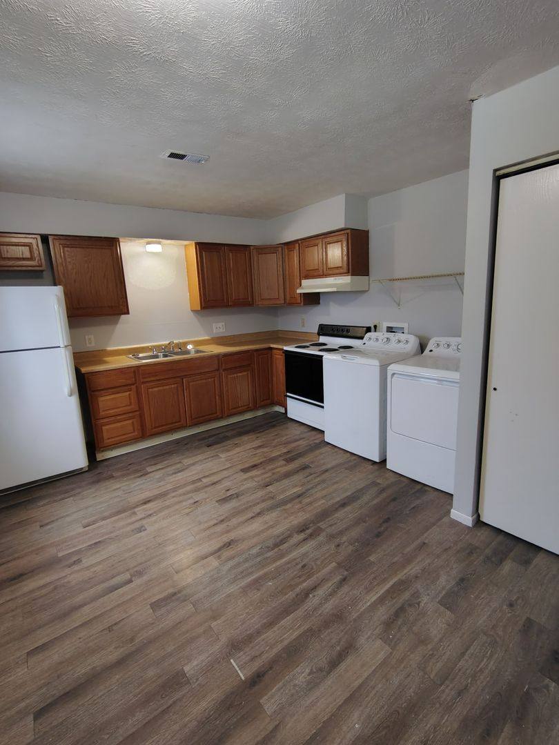 Apartment for rent at 1238 Green Valley Dr, Heath, OH 43056