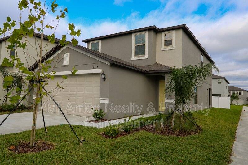 Townhouse for rent at 4714 Norman Oak Place, Tampa, FL 33619