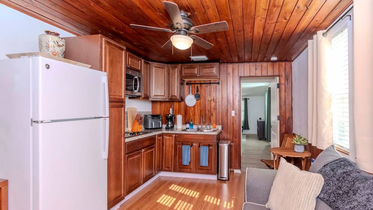 Apartment for rent at 675 Clearwater Largo Rd S, Largo, FL 33770