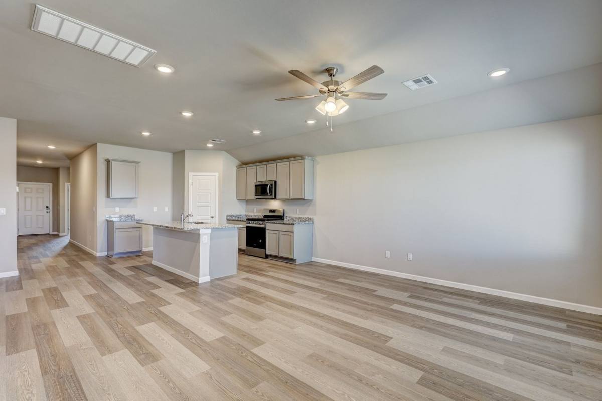 House for rent at 4109 Sara Park Dr, Yukon, OK 73099