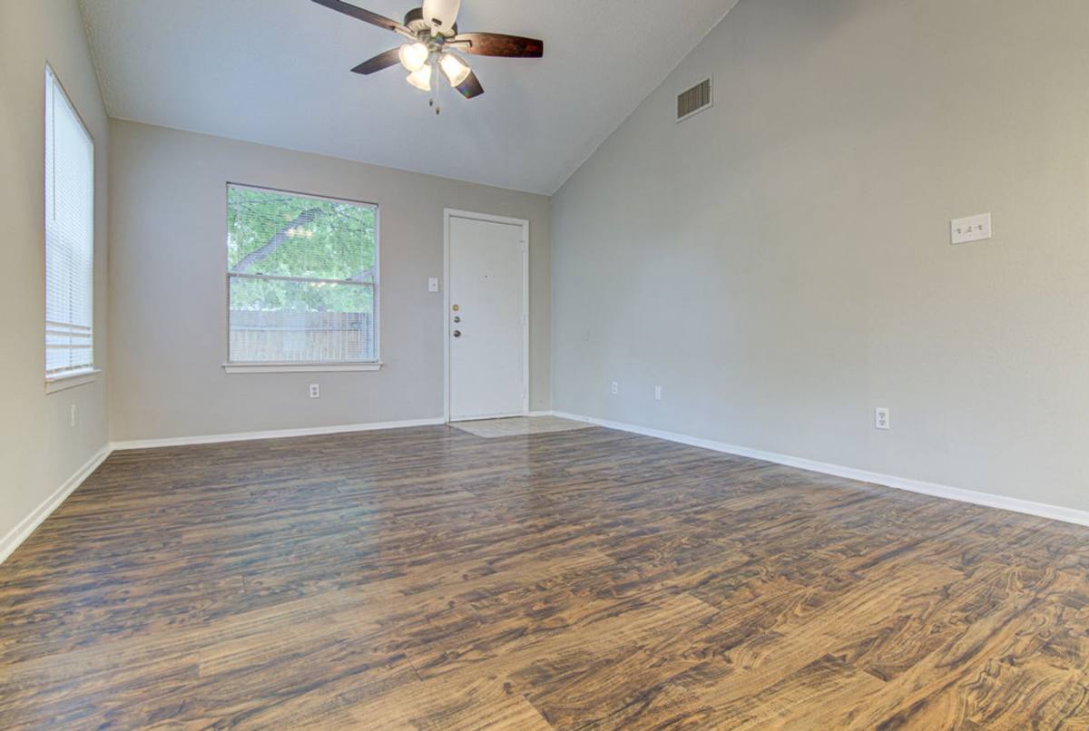 Apartment for rent at 8116 W Gate Blvd, Austin, TX 78745