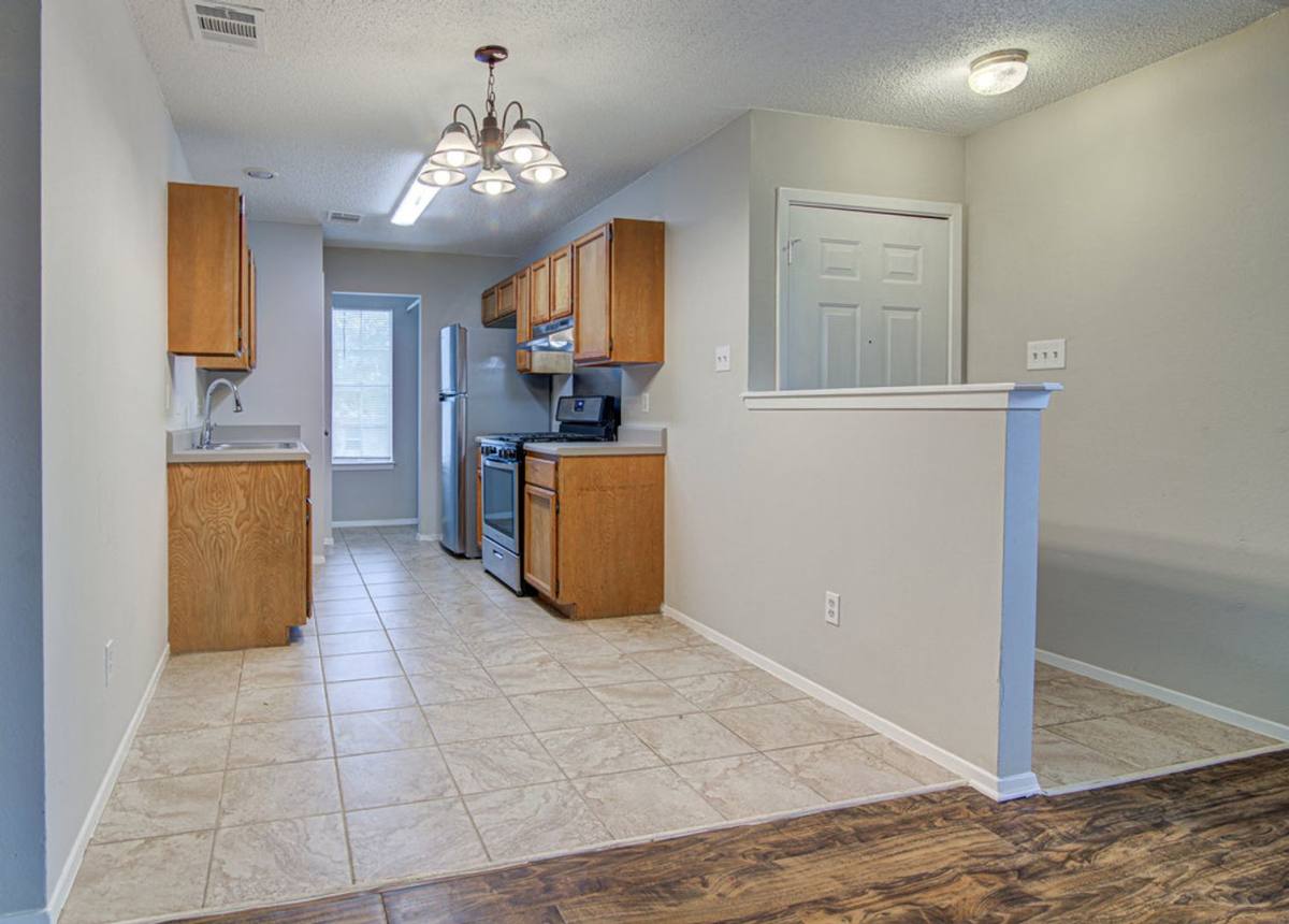 Apartment for rent at 8116 W Gate Blvd, Austin, TX 78745