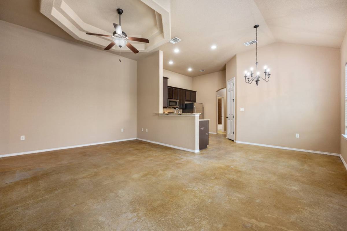 Townhouse for rent at 1048 Carolyn Cove, New Braunfels, TX 78130