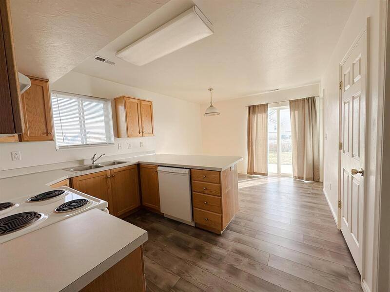 Townhouse for rent at 15080 N 5400 W #1, Garland, UT 84312
