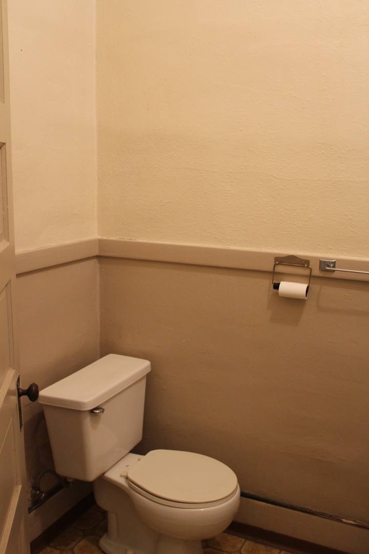 Apartment for rent at 314 1 2 N Pine St, Ellensburg, WA 98926