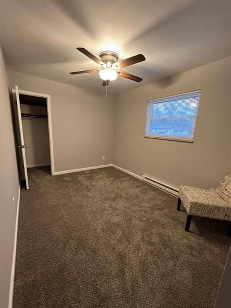 Apartment for rent at 1802 Myers Ave, Dunbar, WV 25064