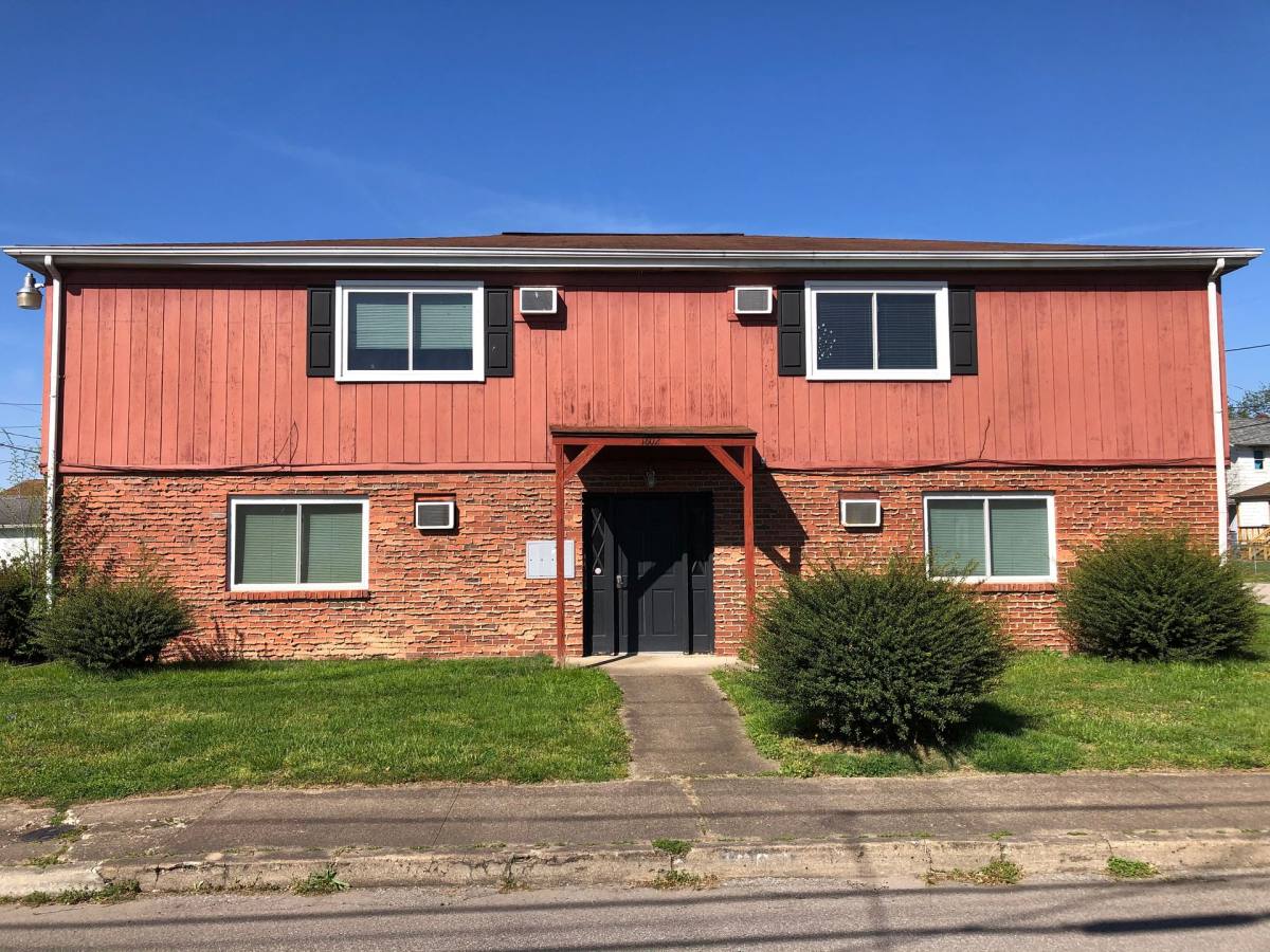Apartment for rent at 1802 Myers Ave, Dunbar, WV 25064