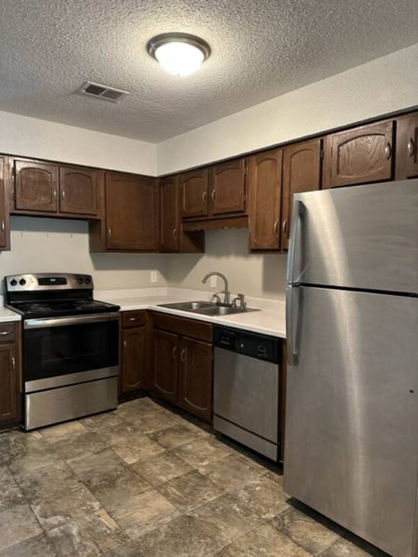 Apartment for rent at 2116 Greenoaks Rd #1B, Columbia, SC 29206