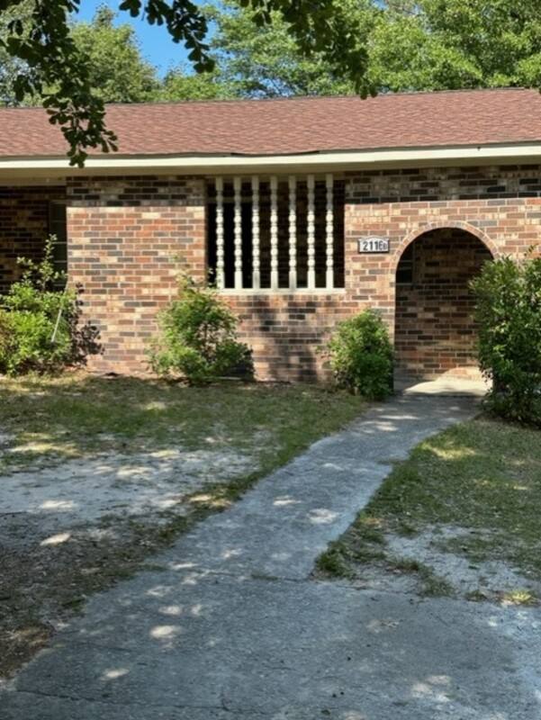 Apartment for rent at 2116 Greenoaks Rd #1B, Columbia, SC 29206