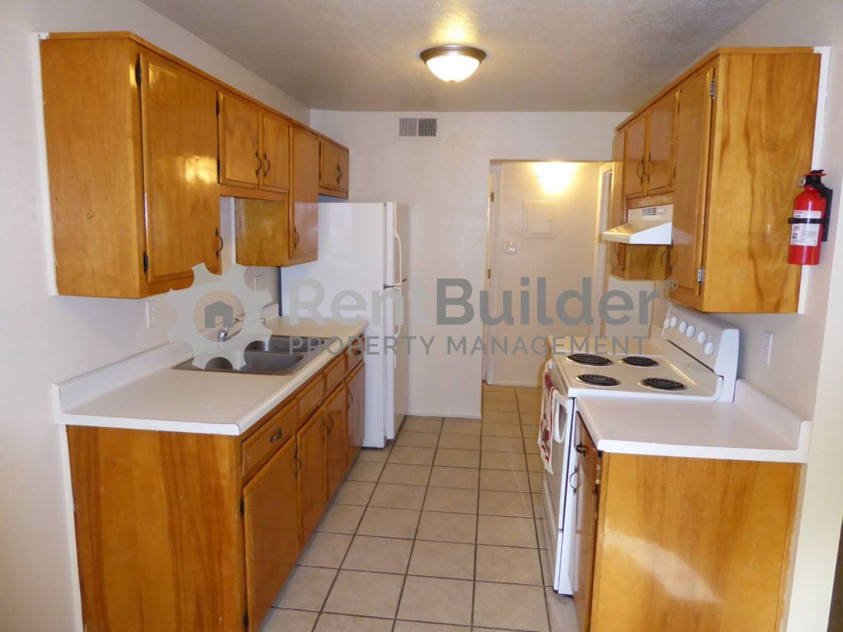 Apartment for rent at 205 Vassar Dr SE, Albuquerque, NM 87106