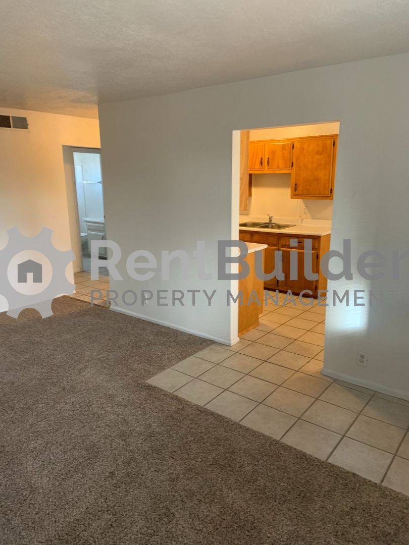 Apartment for rent at 205 Vassar Dr SE, Albuquerque, NM 87106