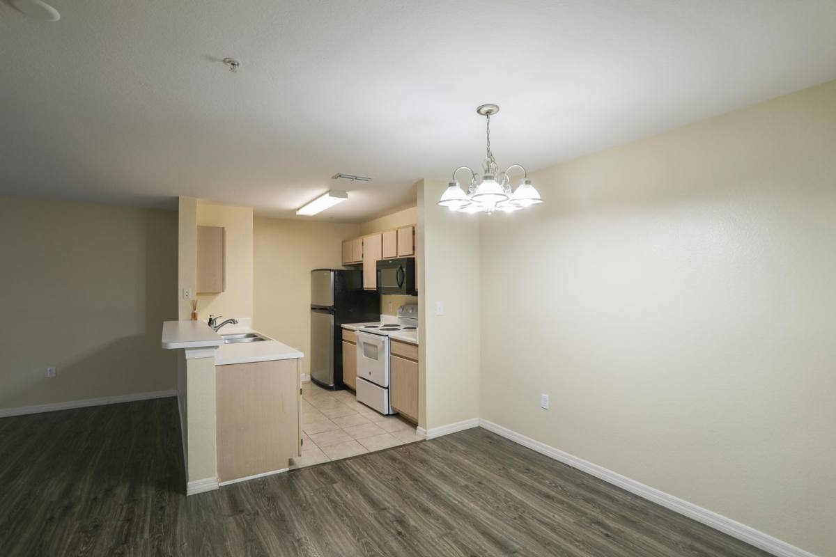 Apartment for rent at 5451 Vineland Rd, Orlando, FL 32811