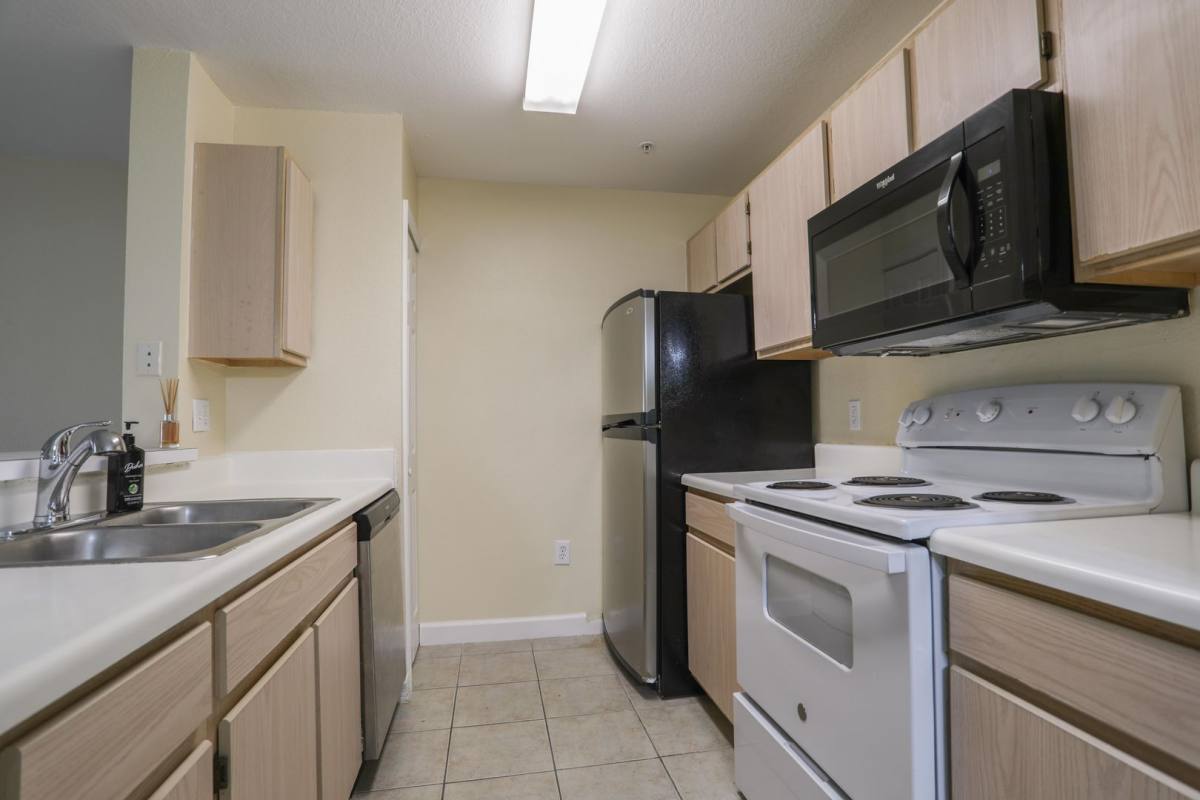 Apartment for rent at 5451 Vineland Rd, Orlando, FL 32811