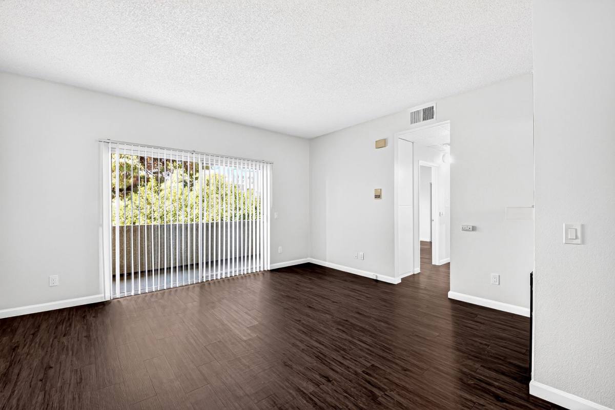 Apartment for rent at 10749 Francis Place, Los Angeles, CA 90034