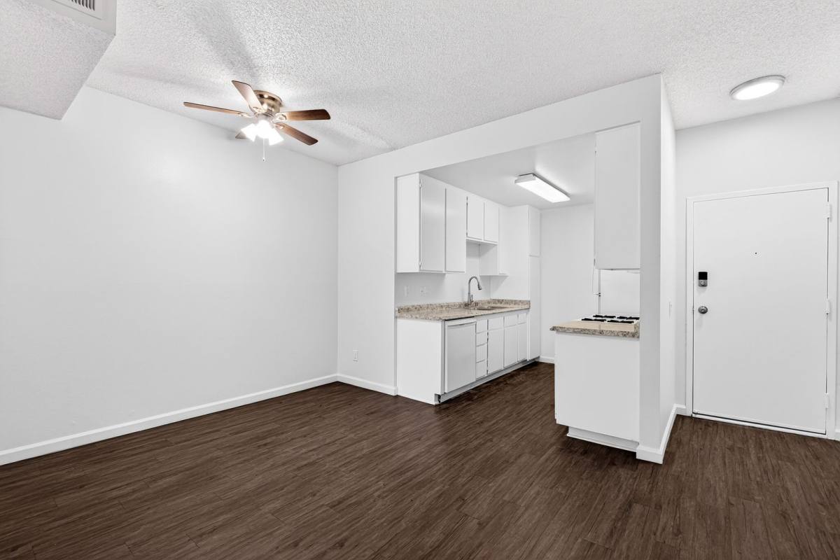 Apartment for rent at 10749 Francis Place, Los Angeles, CA 90034